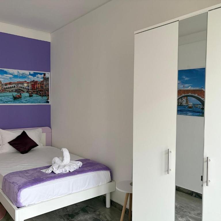 Leone Di Venezia - Camera Singola con Bagno in Comune - 4