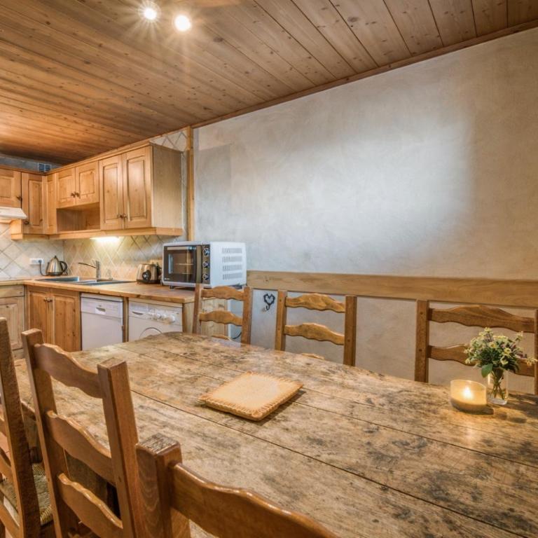 Appartements dans le Chalet Nessa - Combloux - Appartement 2 Chambres avec Vue sur la Montagne - 2