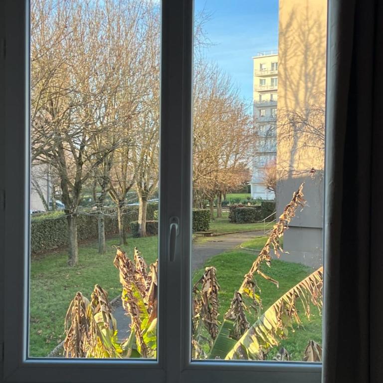 Maison Cosy avec Véranda vue sur la Loire, jardin et parking gratuit - Two-Bedroom House - 36