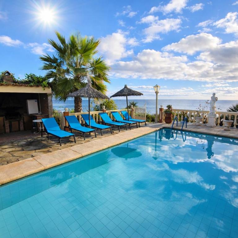 Luxury Andalusian Villa with Panoramic Mediterranean Sea Views & Private Pool & Multi-Level Gardens - Villa - 1