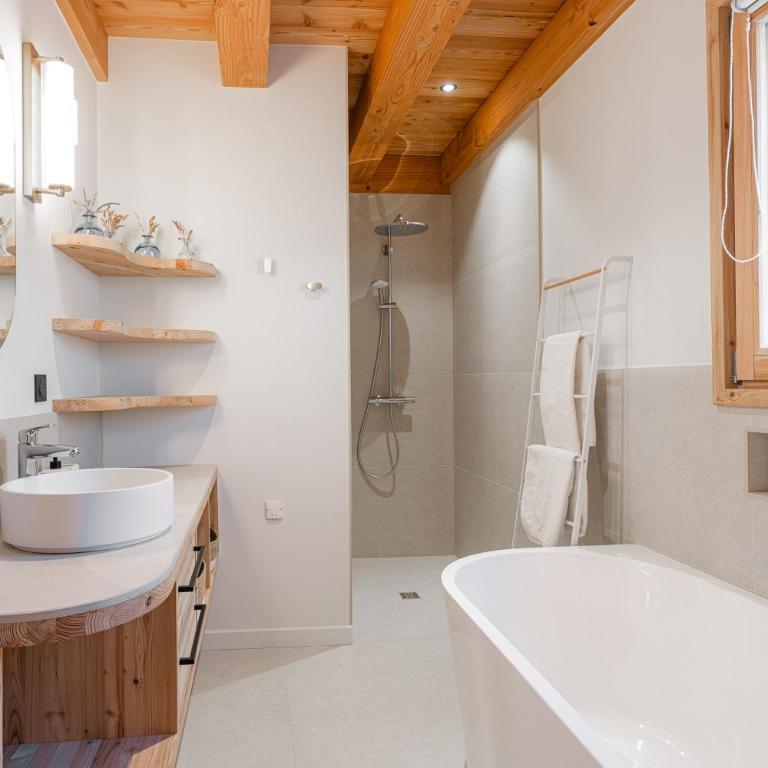 Chalet les 3 Montagnards - coeur de village - Chalet - 40