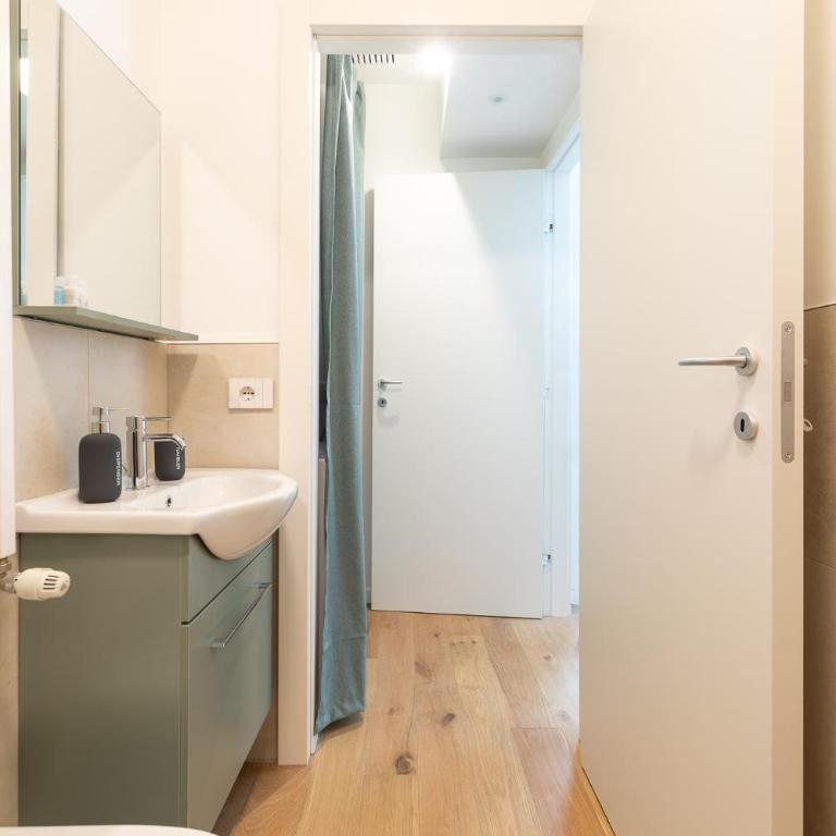 Business Suite - San Babila & Court - Appartamento con 1 Camera da Letto - 21