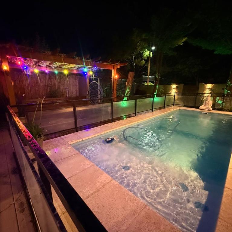 Pinasol - Three-Bedroom Vacation Home - 9