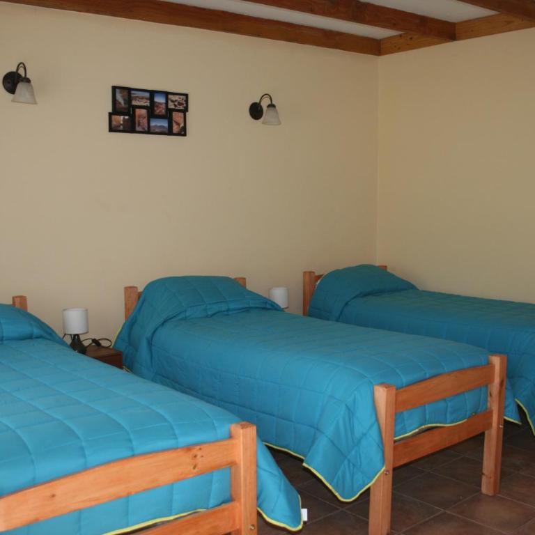 Hostal Km Zero El Huertillo - Habitación Triple con baño privado - 1
