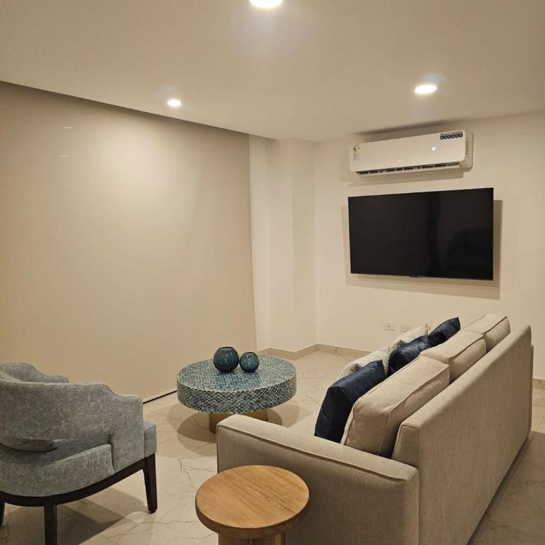 Beautiful Ocean View Apt Salinas Malecon Pier - Three-Bedroom Apartment with Ocean View - 14
