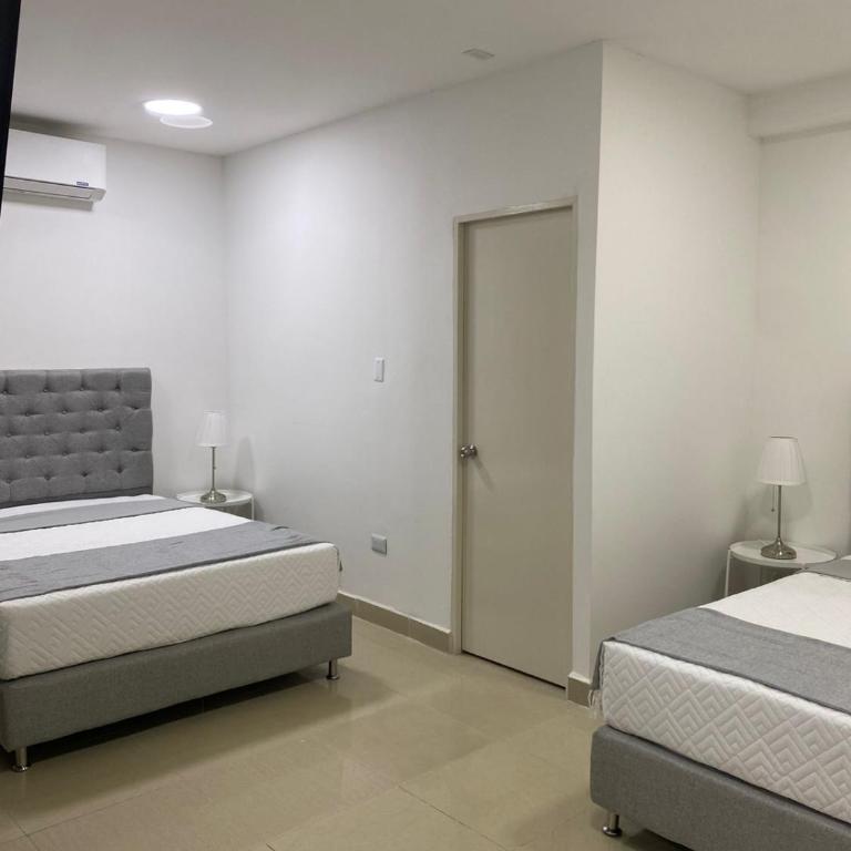 Apartahotel Provenza - Superior Family Room - 6