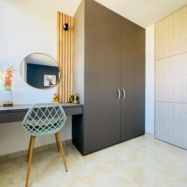 Luxurious full apartment - Two-Bedroom Apartment - 29
