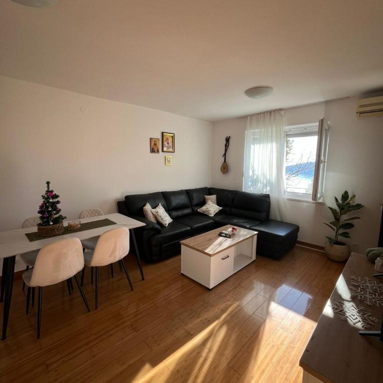 Majstorovic - Two-Bedroom Apartment - 4