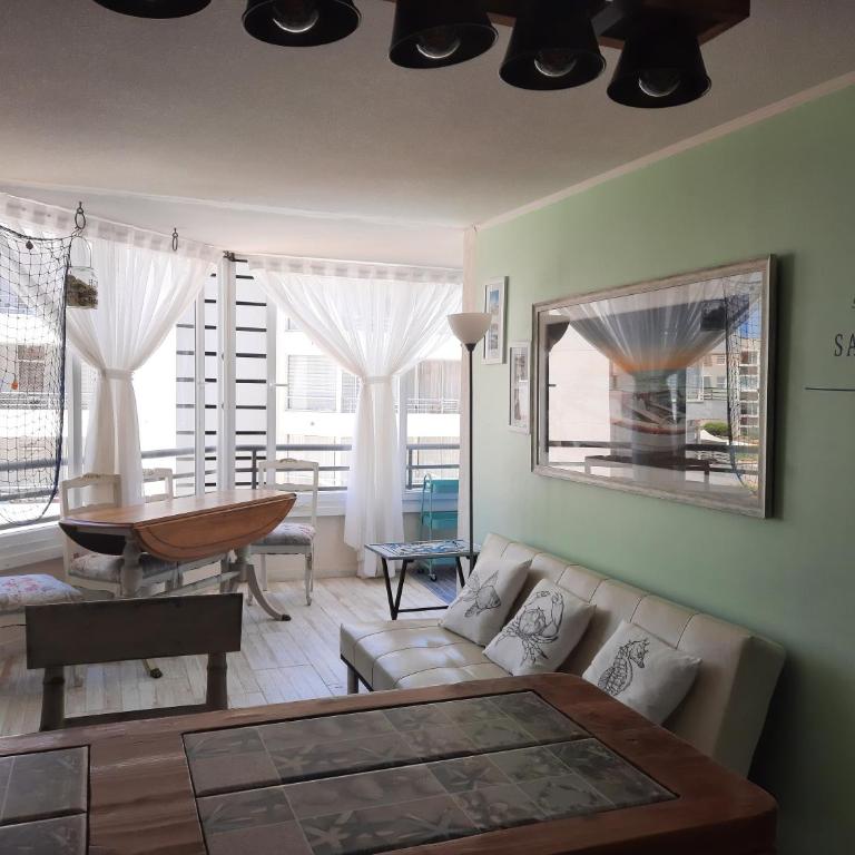A pasos del mar - Two-Bedroom Apartment with Balcony and Terrace - 12