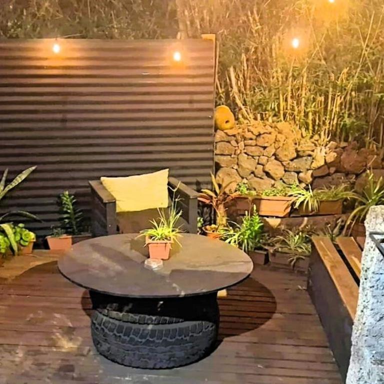 Te Maori House - Three-Bedroom House - 19