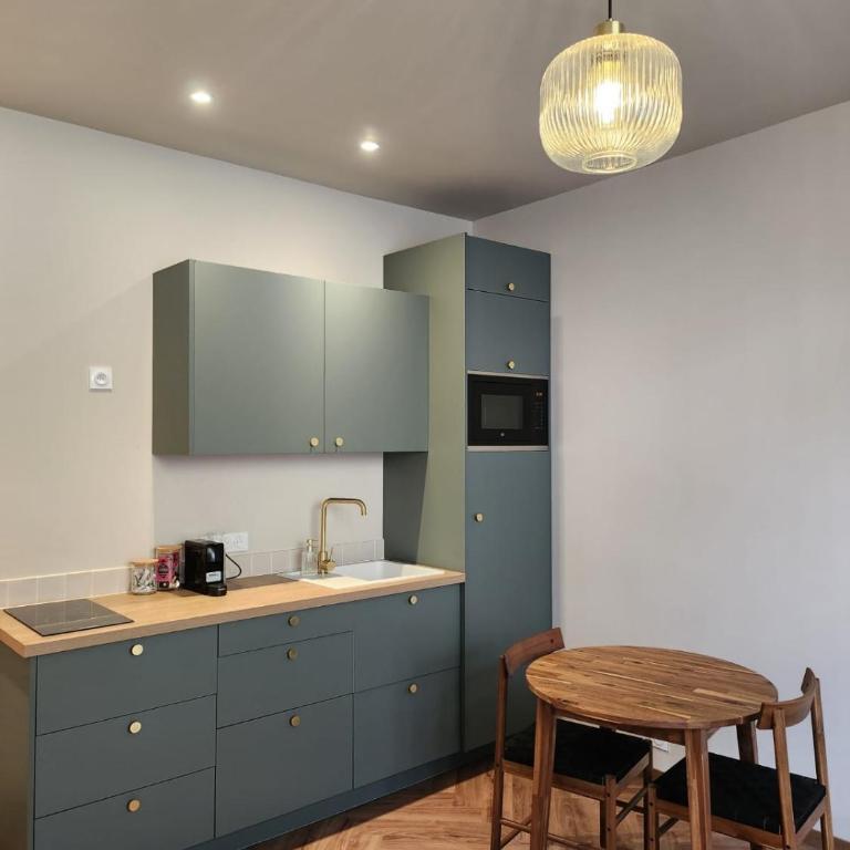 Studio Premium - Proche CHU et centre-ville - Estudio Superior - 4
