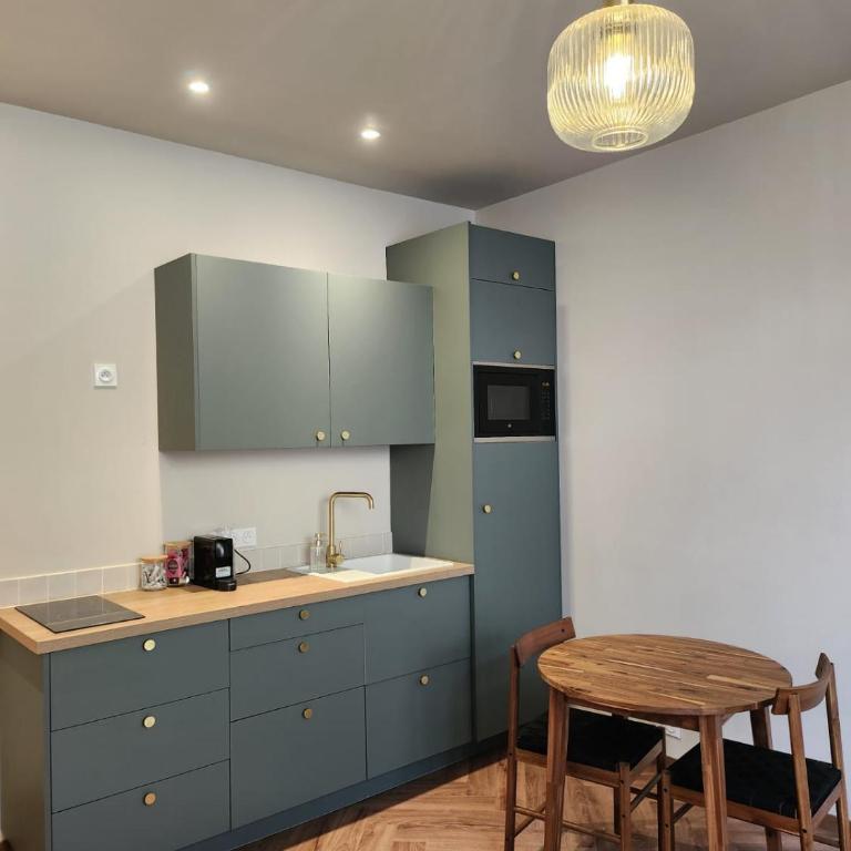 Studio Premium - Proche CHU et centre-ville - Estudio Superior - 10