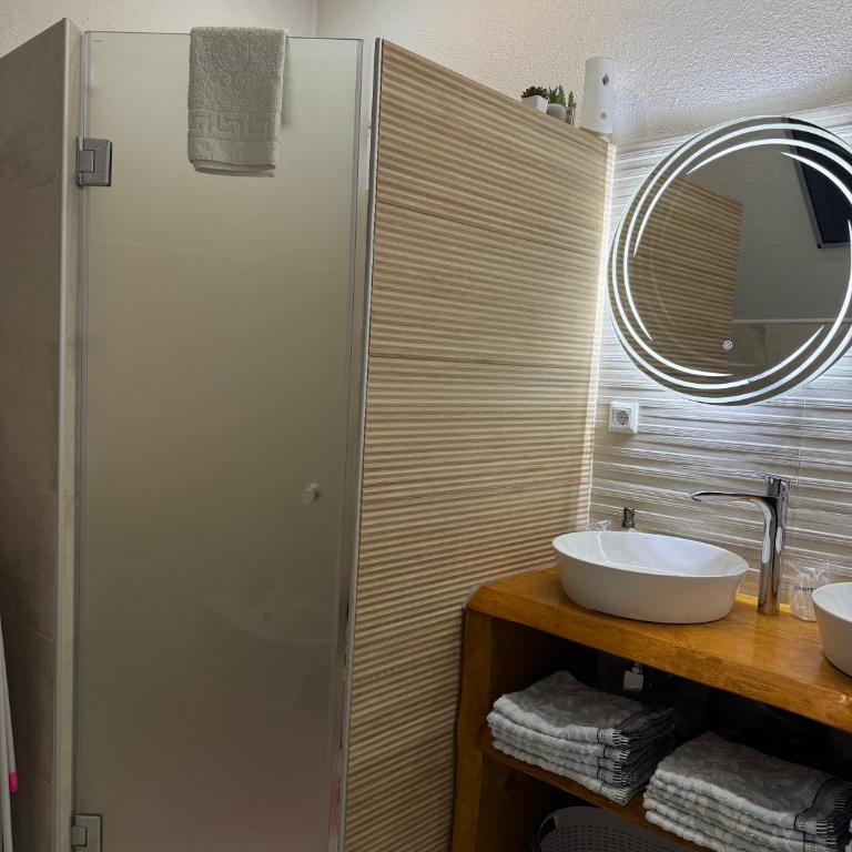 KARTAL centar apartment - Two-Bedroom Apartment - 36
