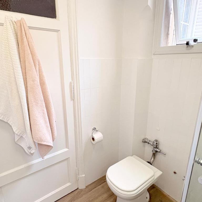 Habitación con baño en suite, en el centro de Buenos Aires - Habitación Doble con baño privado - 11