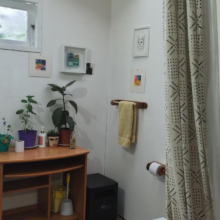 Casa juvenil 5 Pax Central - Two-Bedroom House - 1