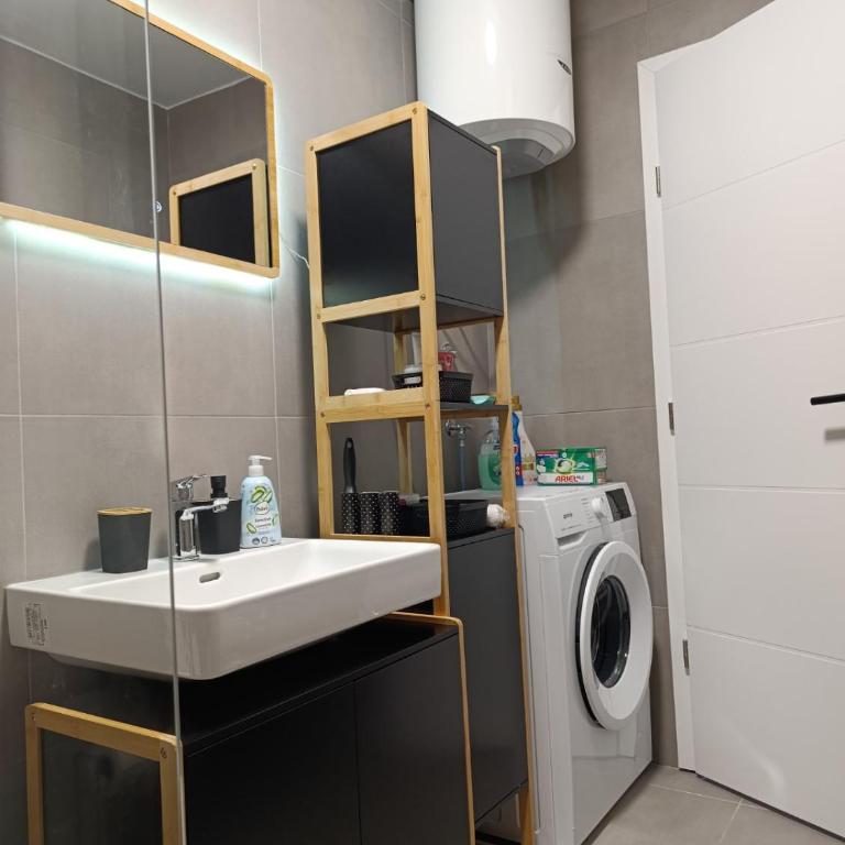 Apartman Home Away - Apartman sa 1 Spavaćom Sobom - 15