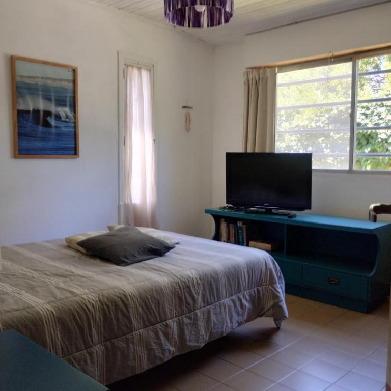 Casa playera en Quequén - Two-Bedroom House - 12
