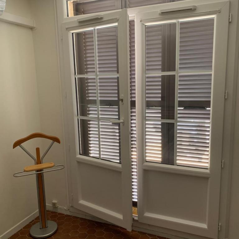 Appartement F2 agréable avec terrasse - Appartement 1 Chambre - 12