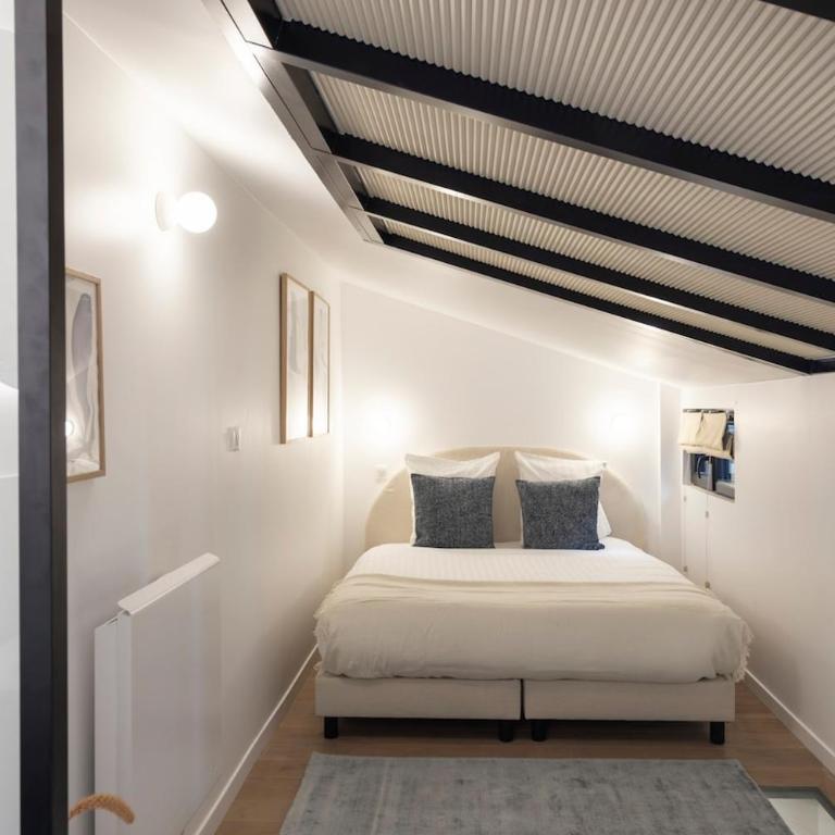 Stylish 1BR Loft near Montparnasse - One-Bedroom Apartment - 12