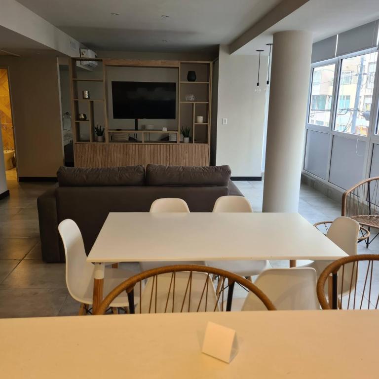 Departamento Deluxe TWO, nuevo a estrenar !!, 3 ambientes, 2 habitaciones, 2 baños completos a 10 minutos de la Playa!! - Family Two-Bedroom Apartment with View - 1