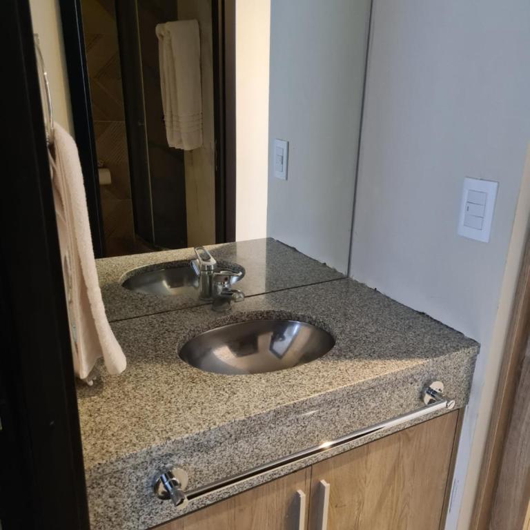 Departamento Deluxe TWO, nuevo a estrenar !!, 3 ambientes, 2 habitaciones, 2 baños completos a 10 minutos de la Playa!! - Family Two-Bedroom Apartment with View - 24