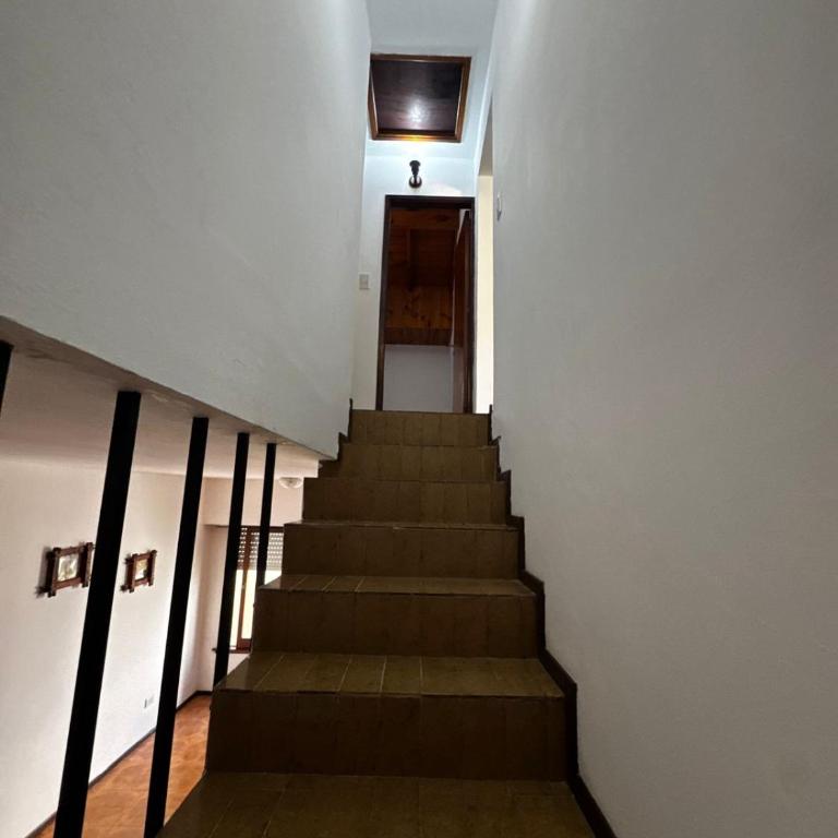 Dúplex amplio 3 habs 2 baños y estacionamiento - Apartamento de 3 dormitorios - 7