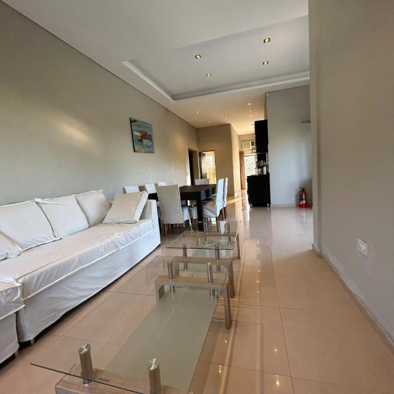 Casa cerca de Paso de la Patria para descanso para 10a20 personas - Casa de 6 dormitorios - 49