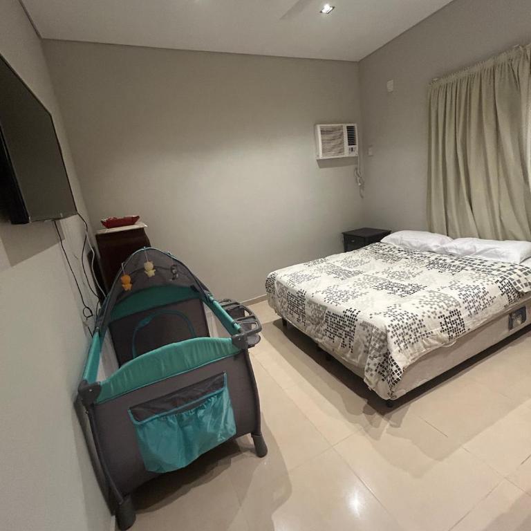 Casa cerca de Paso de la Patria para descanso para 10a20 personas - Casa de 6 dormitorios - 62