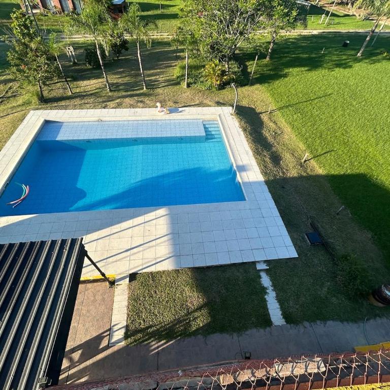 Casa cerca de Paso de la Patria para descanso para 10a20 personas - Casa de 6 dormitorios - 74