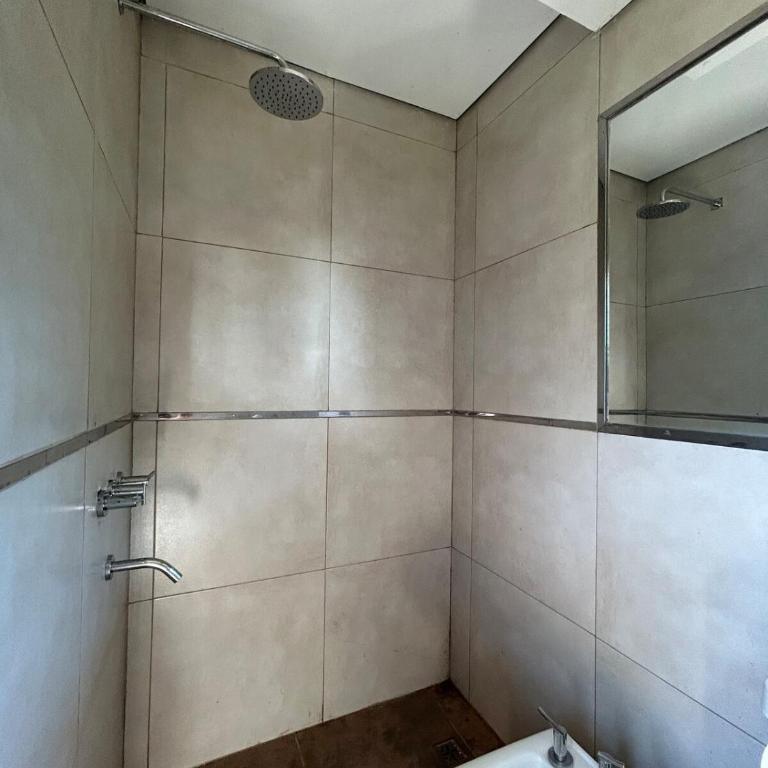 Casa cerca de Paso de la Patria para 10a20 personas - Casa de 6 dormitorios - 28