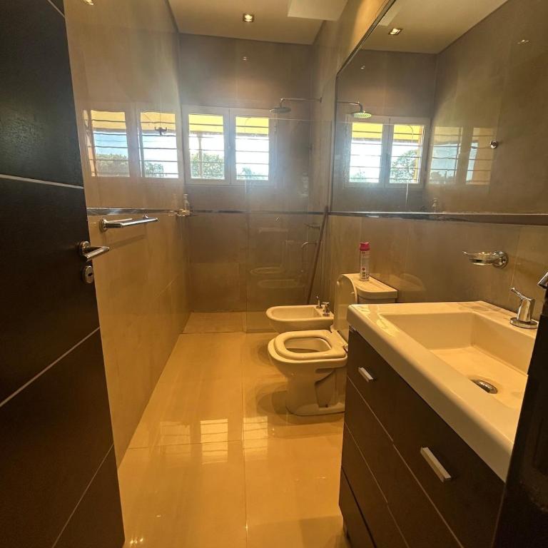 Casa cerca de Paso de la Patria para 10a20 personas - Casa de 6 dormitorios - 34