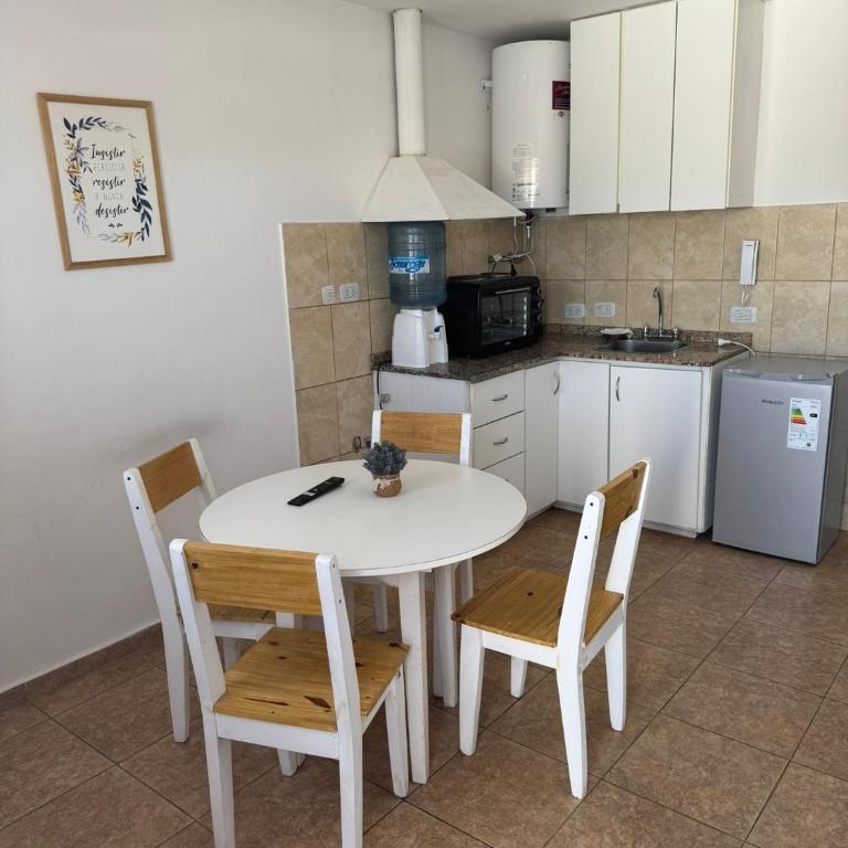 Departamento centrico San Rafael - Factura A - - Apartamento de 1 dormitorio con balcón - 4