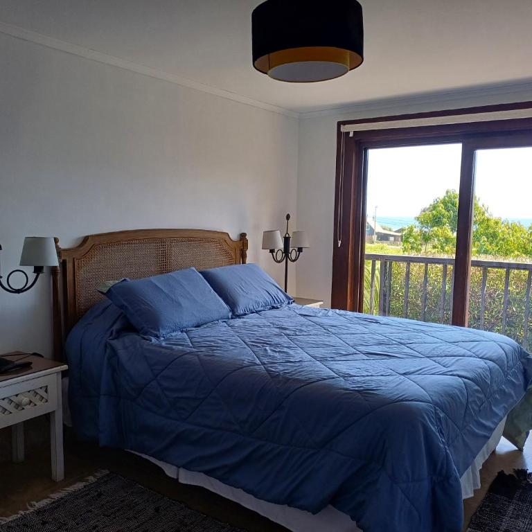Amplia casa frente al mar, camino a Punta de Lobos - Four-Bedroom House - 2