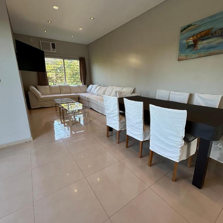 Alojamiento casa cerca paso de la Patria para 10a20 personas 6 dormitorios - Apartamento - 25