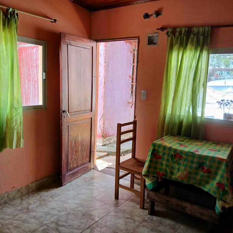 Monoambiente en casa familiar - One-Bedroom Apartment - 1