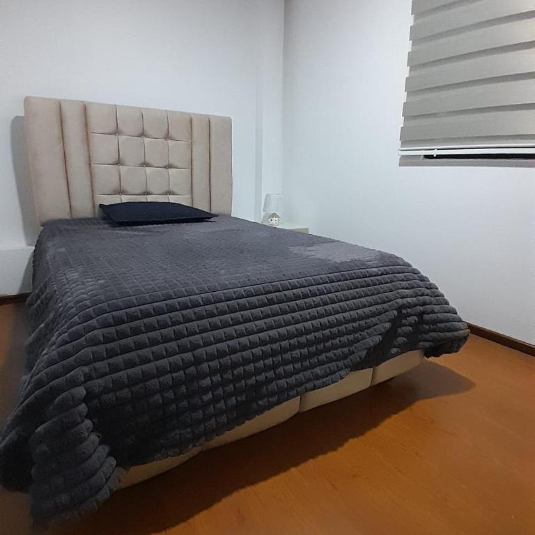 Suite cerca de la UTPL y Centro Histórico - Two-Bedroom Apartment - 7