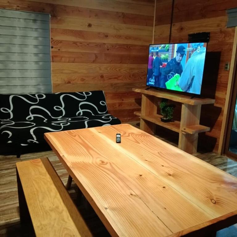 Cabin with Jacuzzi - Two-Bedroom House - 1