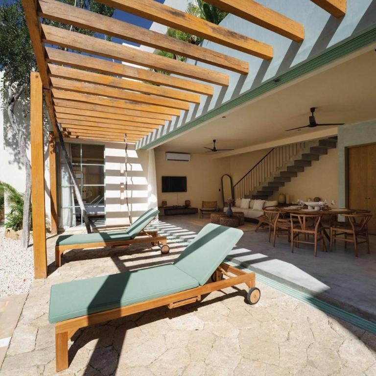 Stylish 3-Bedroom Villa With Private Pool - Villa - 21