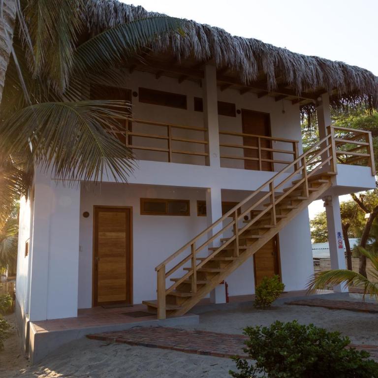 Olas y Arena - Classic Quadruple Room - 2
