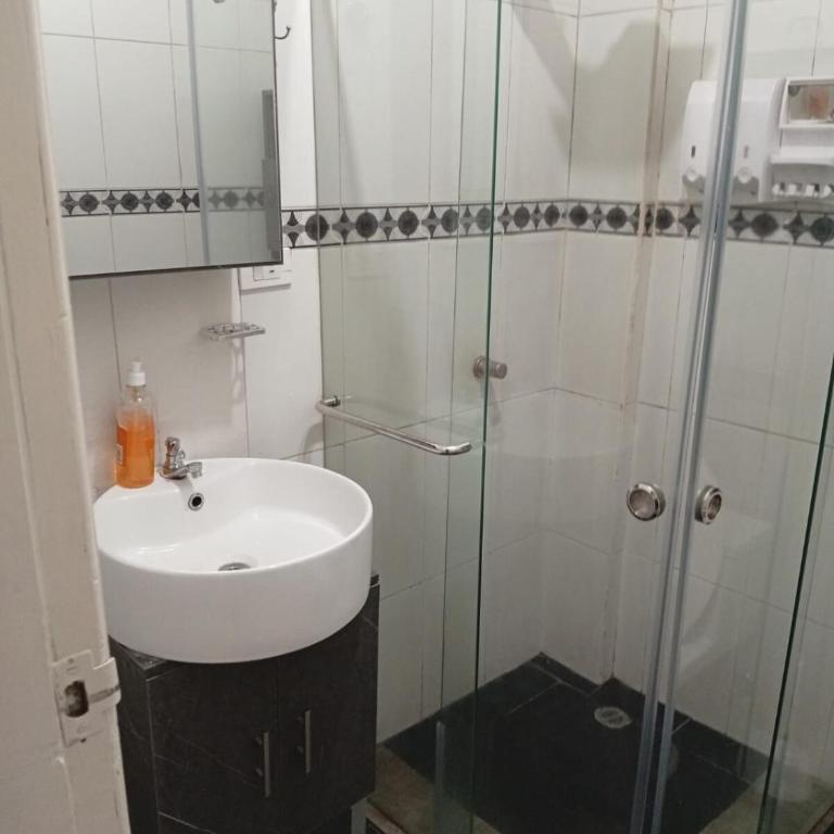 Beautiful View North Center Furnished Suite - Two-Bedroom Apartment - 8