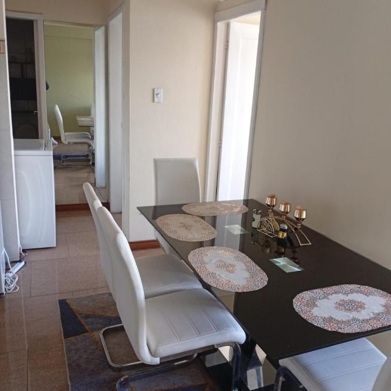 Beautiful View North Center Furnished Suite - Two-Bedroom Apartment - 9