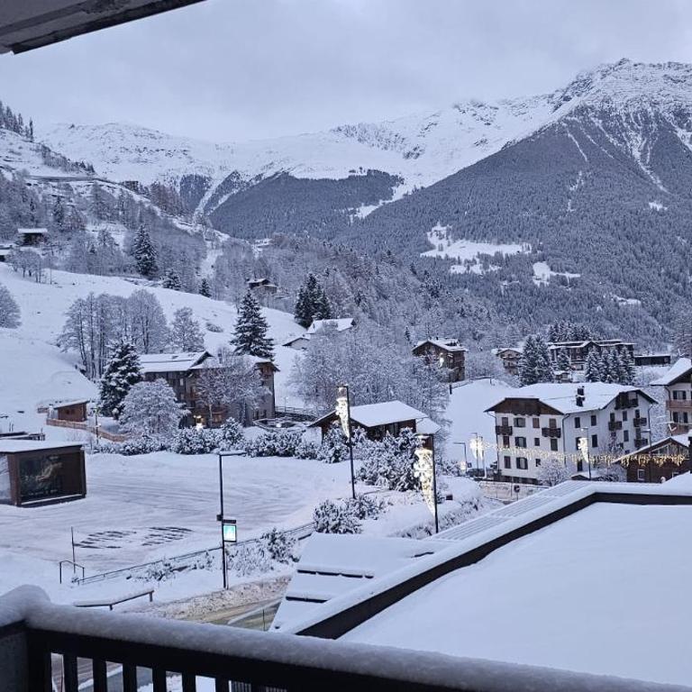 Casa Fiocco - Appartamento con 2 Camere da Letto e con Vista Montagna - 9