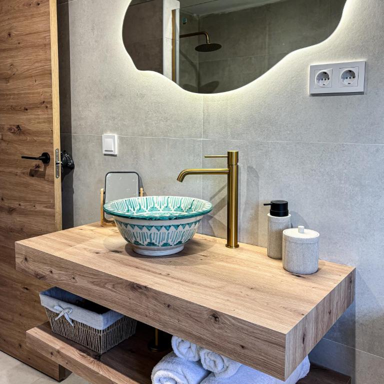 Balcón de Sacromonte - Three-Bedroom Standard Apartment - 4