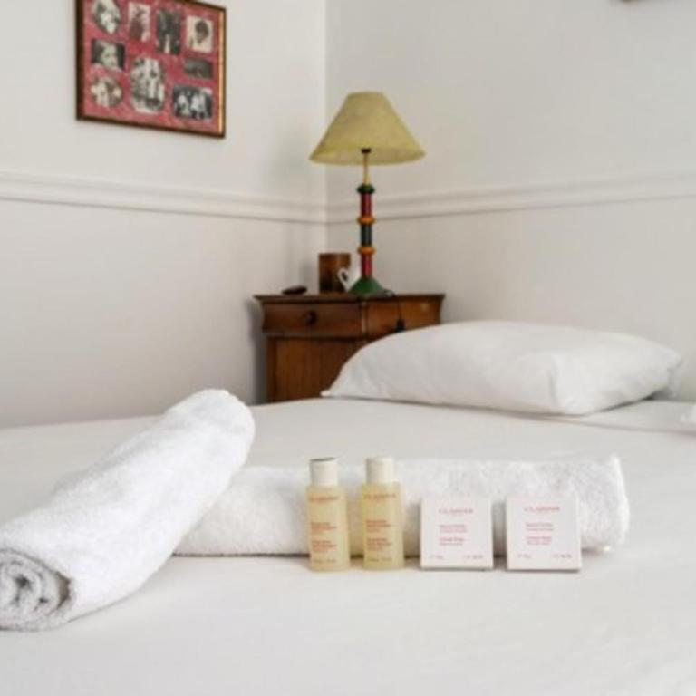 Appartement lumineux avec balcon au cœur de Paris - Appartement - 8