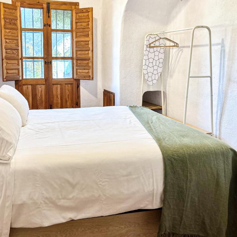 Balcón de Sacromonte - Three-Bedroom Standard Apartment - 13