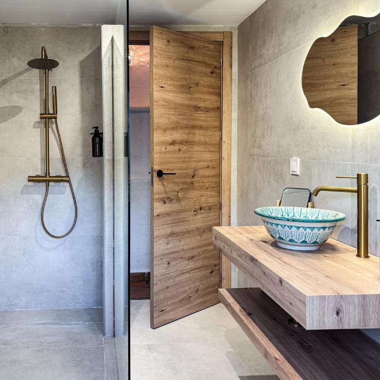 Balcón de Sacromonte - Three-Bedroom Standard Apartment - 14