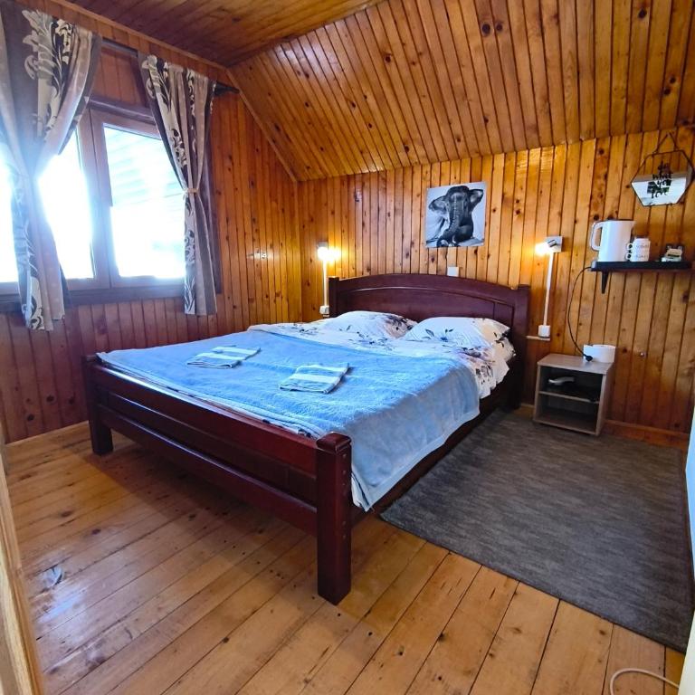 Apartmani Božana Vojinović - Double Room with Shared Bathroom - 1