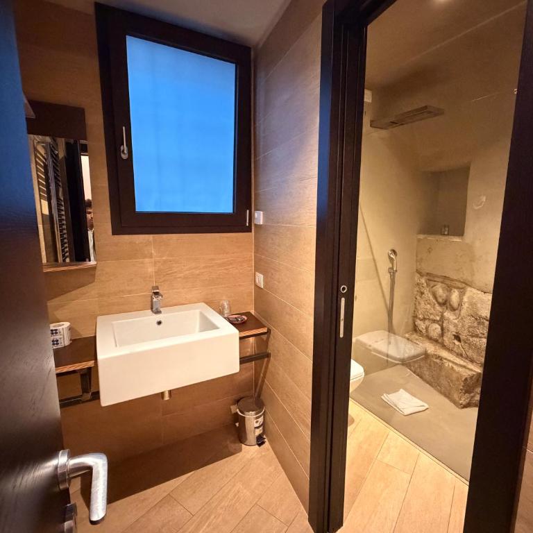 Arena Luxury Suite - Superior Double or Twin Room with Garden View - 5