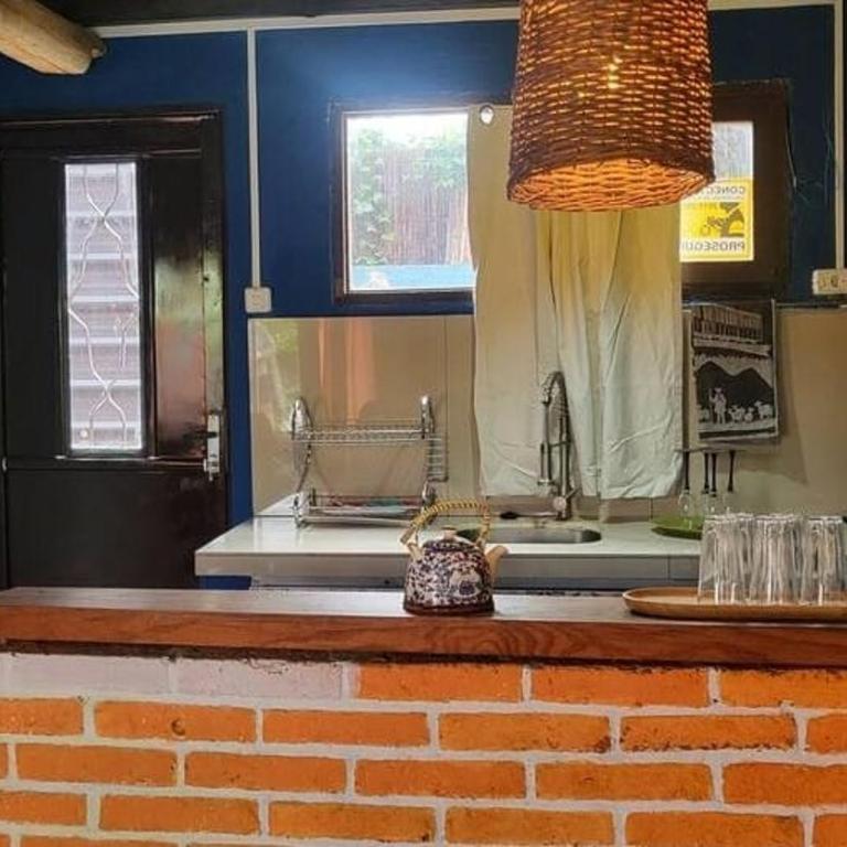 Casa al fondo de dos pisos con 3 habitaciones con entrada independiente - Casa de 3 dormitorios - 3