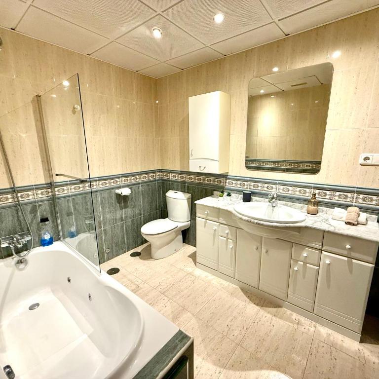 Golden Mile Duplex Marbella - Three-Bedroom Apartment - 15